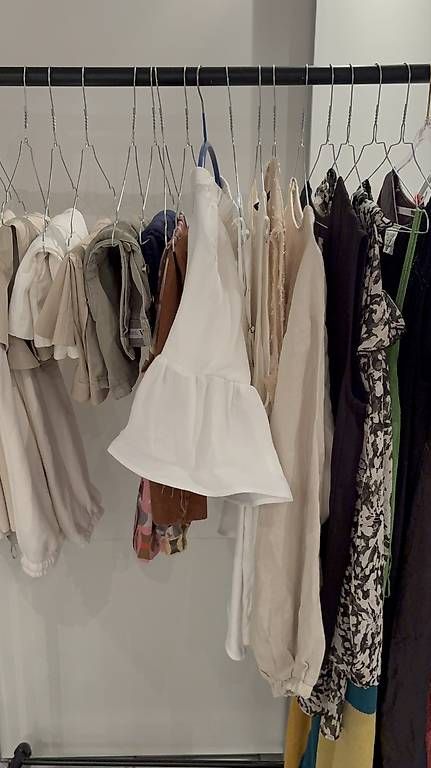 Lotti di vestiti: Second Hand Kleider Auflösung Damen  – Usato da Unterägeri venduto da mar_96hk 4