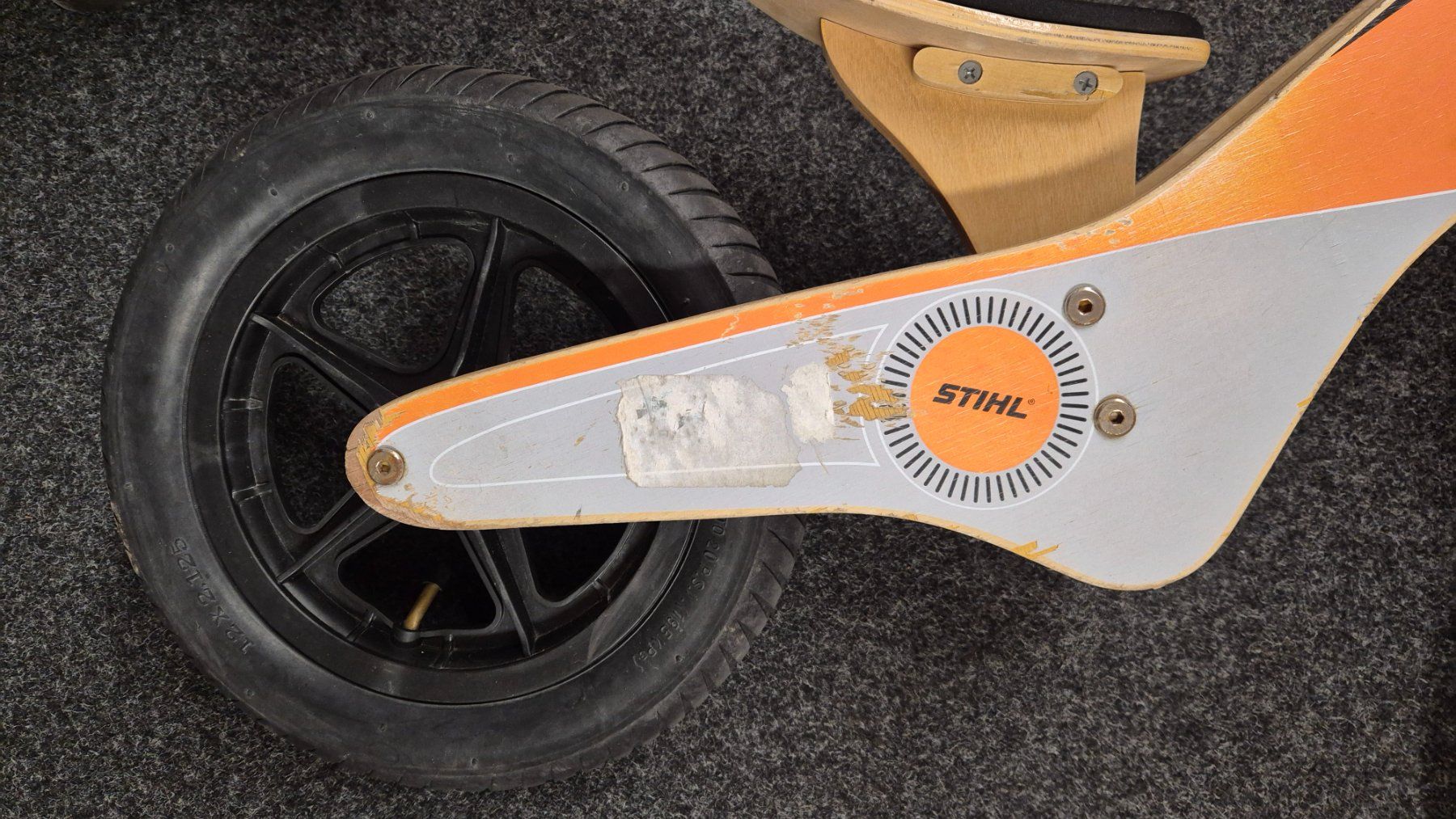 Veicoli per bambini: STIHL Laufrad aus Holz – Usato da Münchwilen TG venduto da Sqyntz 2