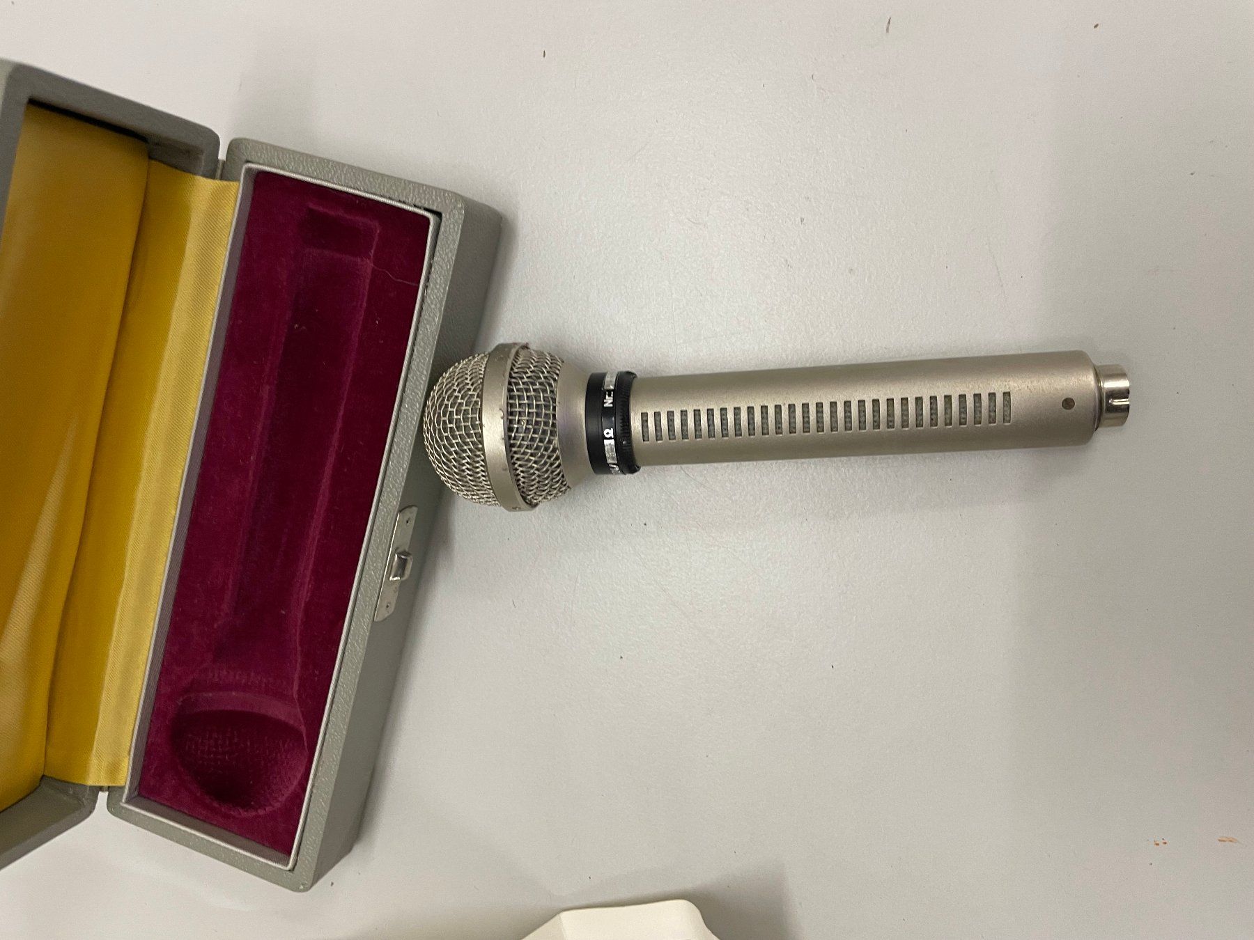 Akg Microfoni: micro AKG D24 – Usato da La Croix (Lutry) venduto da netrajet 4