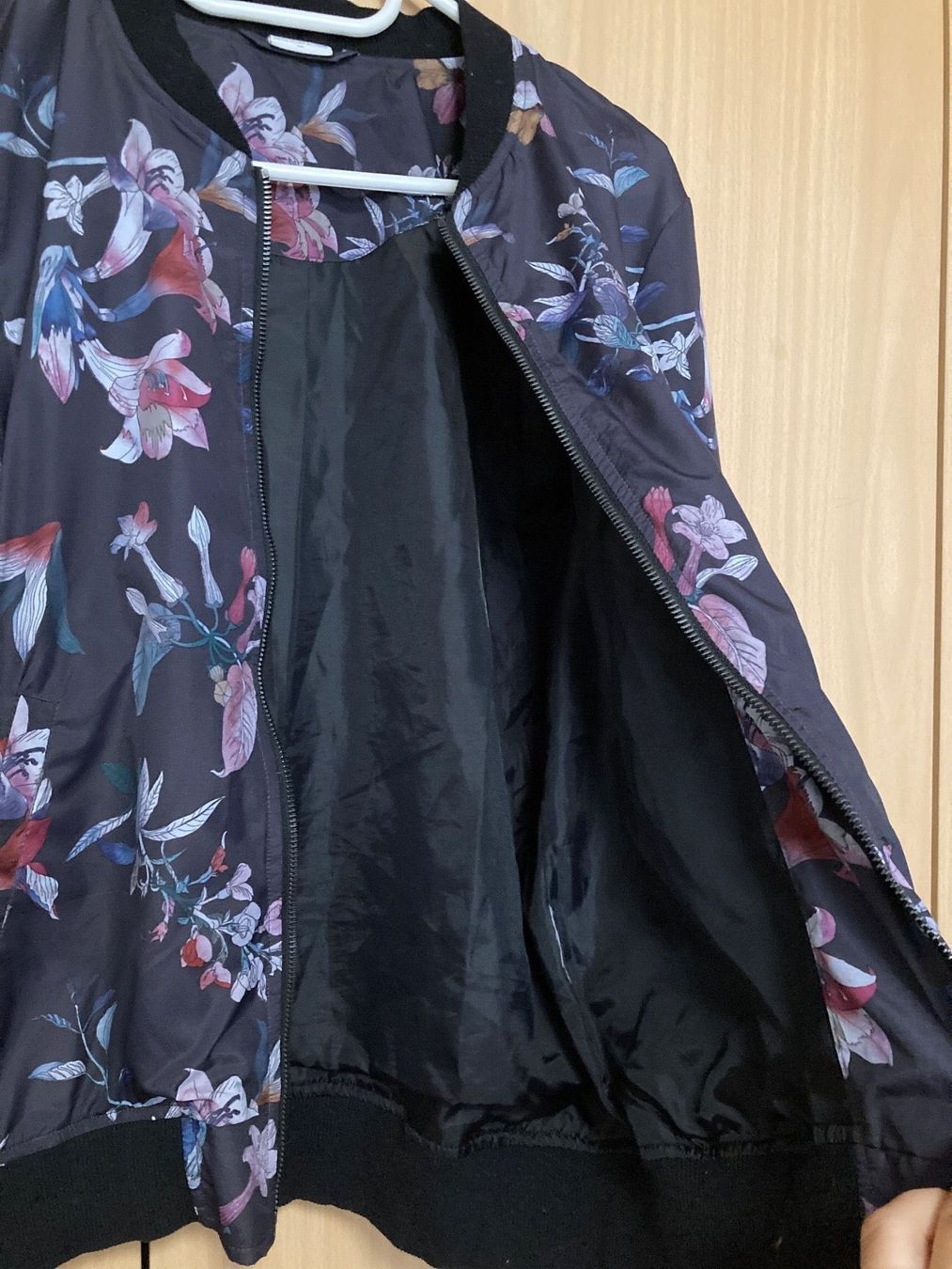 Giacche: Geblümte Jacke Gr. 36 – Usato da Thun venduto da Vans_98 4