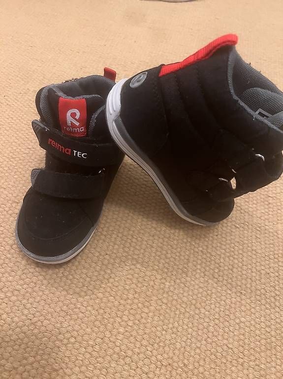 Schuhe für Jungen: Reima Tec Schuhe Grösse 25 – Gebraucht aus Küsnacht ZH von julietta01