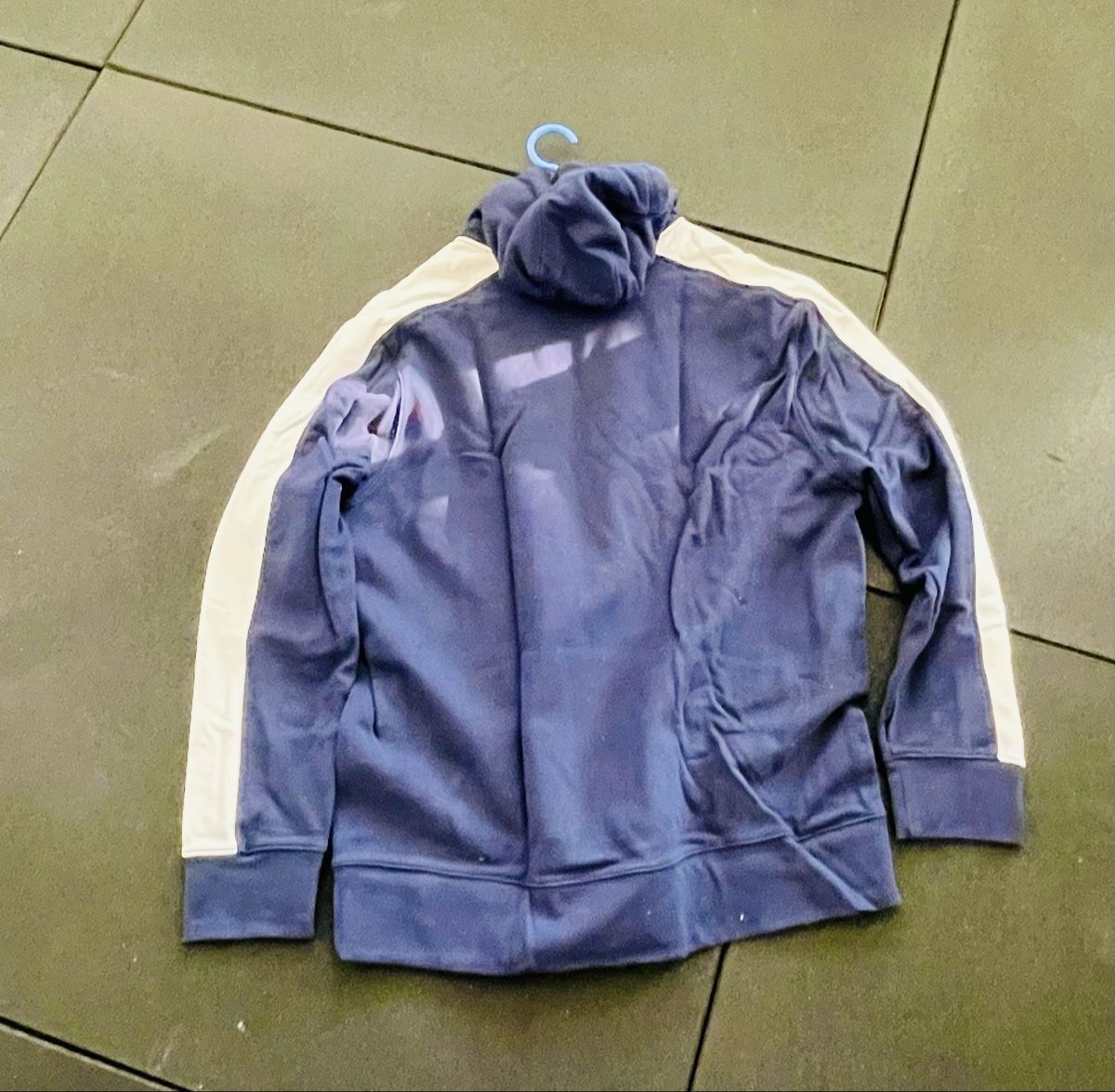 American Eagle Maglioni & Felpe: American Eagle, Pullover / Hoodie, Blau, XL – Usato da Niederwangen BE venduto da V.Fernandes 1