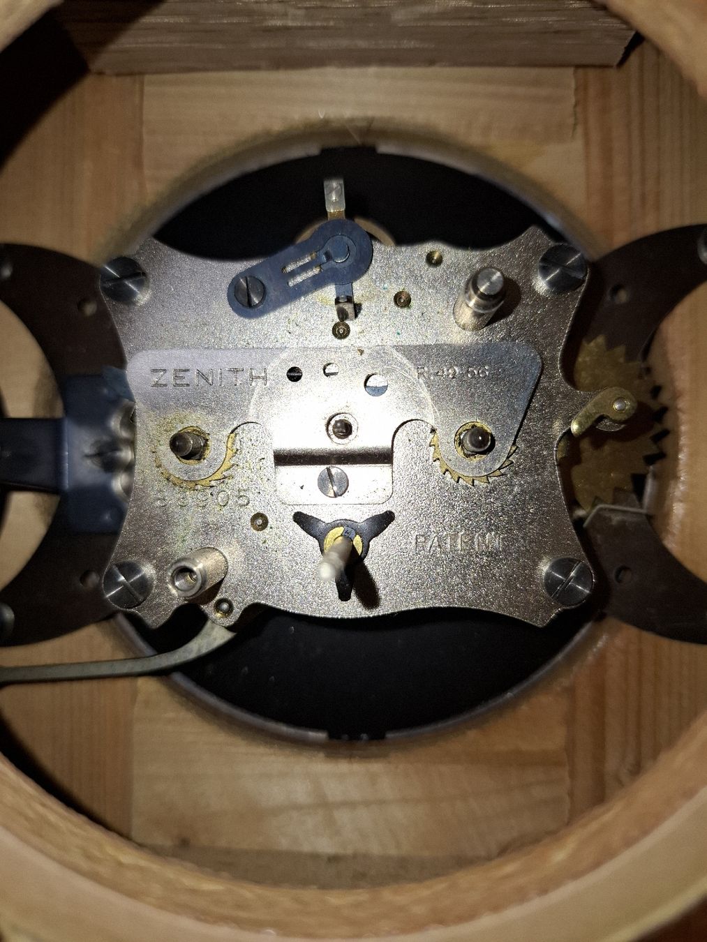 Zenith Sveglie: Ancien réveil de table Zénith – Usato da Marsens venduto da jogocade 1