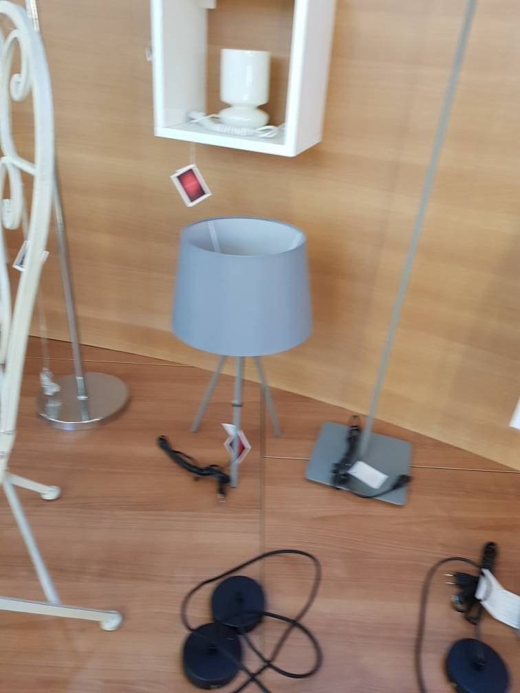 Lampade: Idea Table Tischlampe Grau – Nuovo e nell'imballaggio originale da Lachen SZ venduto da ANDDUS-MASSLIGHT