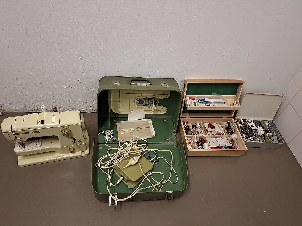 Bernina Macchine da cucire: Bernina 731 mit viel Zubehör – Usato da Olten venduto da Mezopotamya