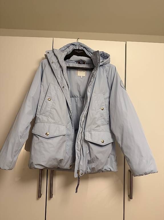Tommy Hilfiger Giacche: Winterjacke Tommy Hilfiger – Nuovo (secondo la descrizione) da Kreuzlingen venduto da sel_5dg6