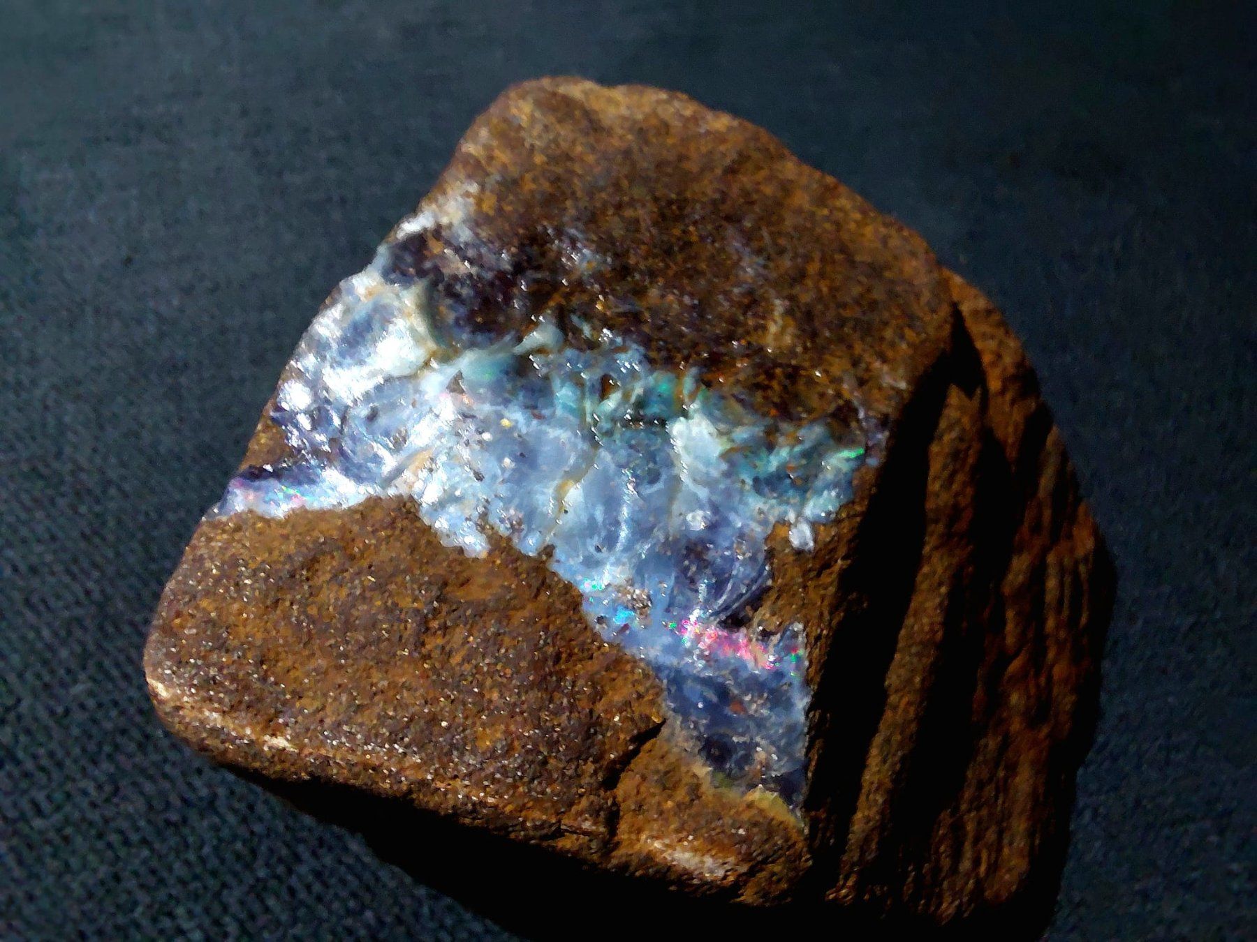 Pietre preziose: wunder schöner Opal Rohstein 1035 ct. – Nuovo (secondo la descrizione) da Weinfelden venduto da Da-ryn01