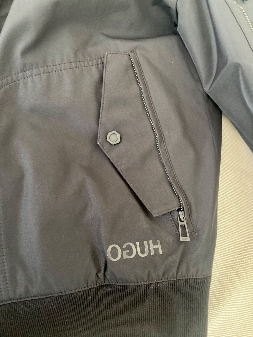 Hugo Boss Giacche: Hugo Boss Jacke – Nuovo (secondo la descrizione) da Oberwil BL venduto da Valentina99 4