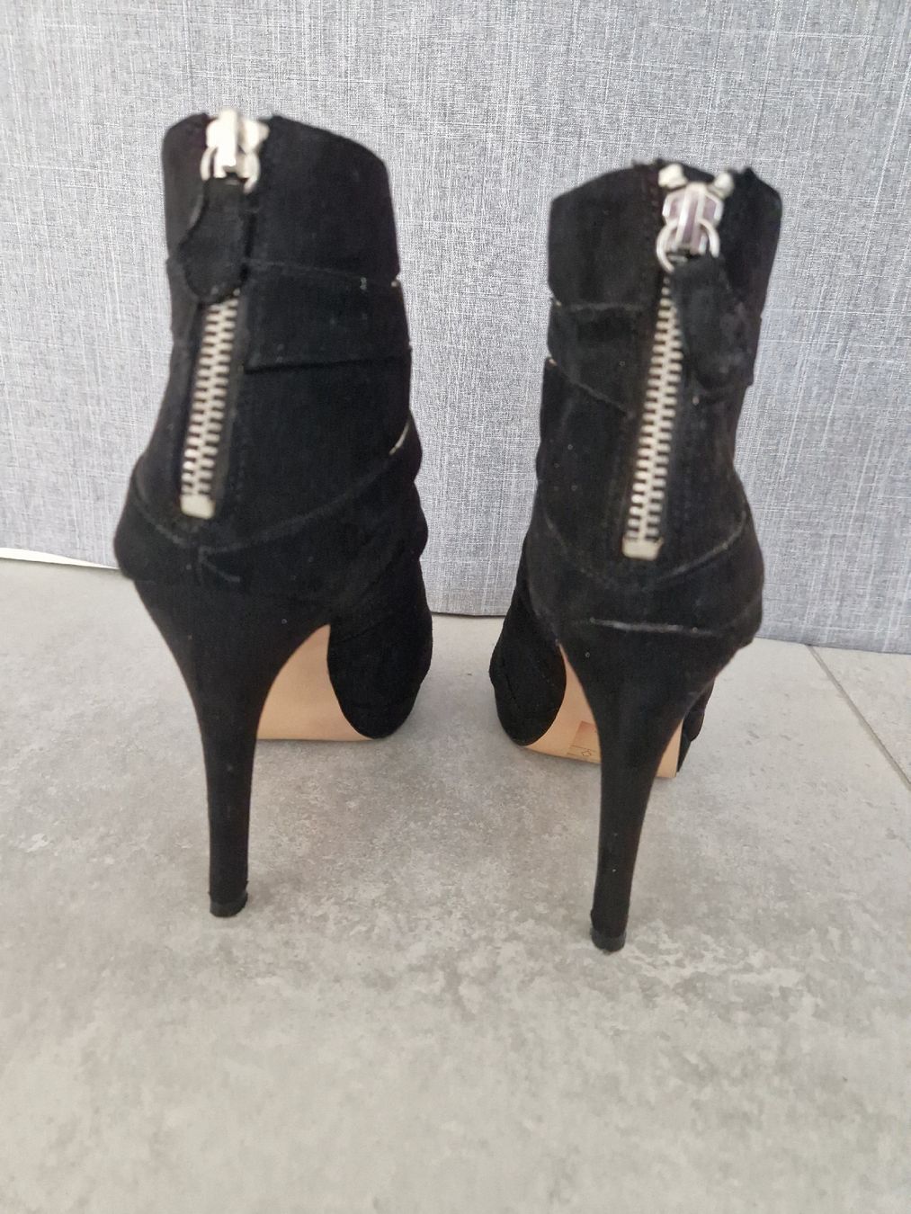 H&M Scarpe da donna: Sandaletten mit Absatz – Usato da Eglisau venduto da Ramii97 3