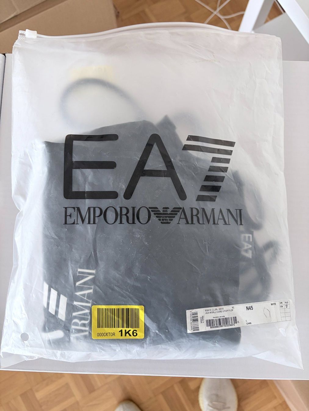 Armani Rucksäcke: Armani EA7   Sac de sport à cordon – Gebraucht aus Lausanne von ipanema23 6