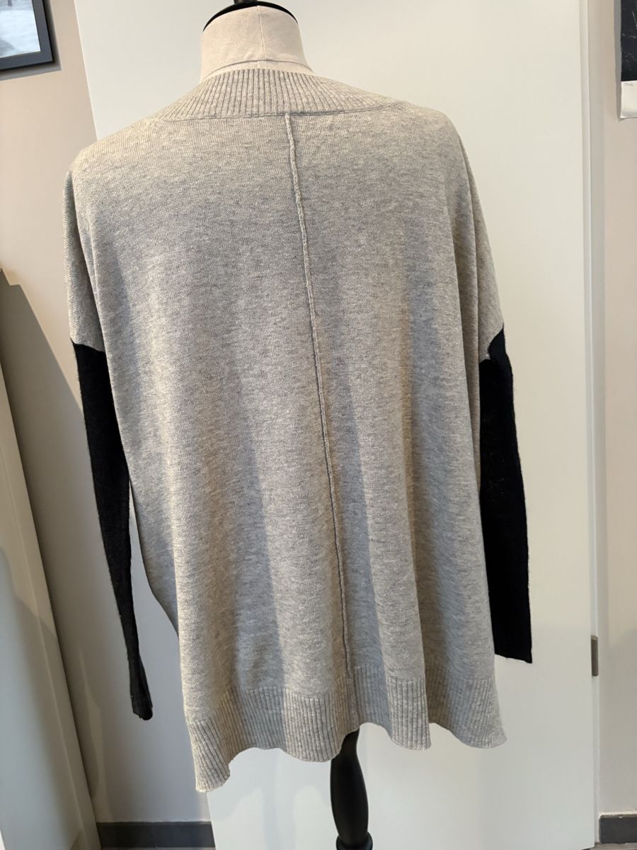 Maglioni & Felpe: Sehr origineller Strickpullover BW/Wolle/Kaschmir – Usato da Tagelswangen venduto da lykainion 3