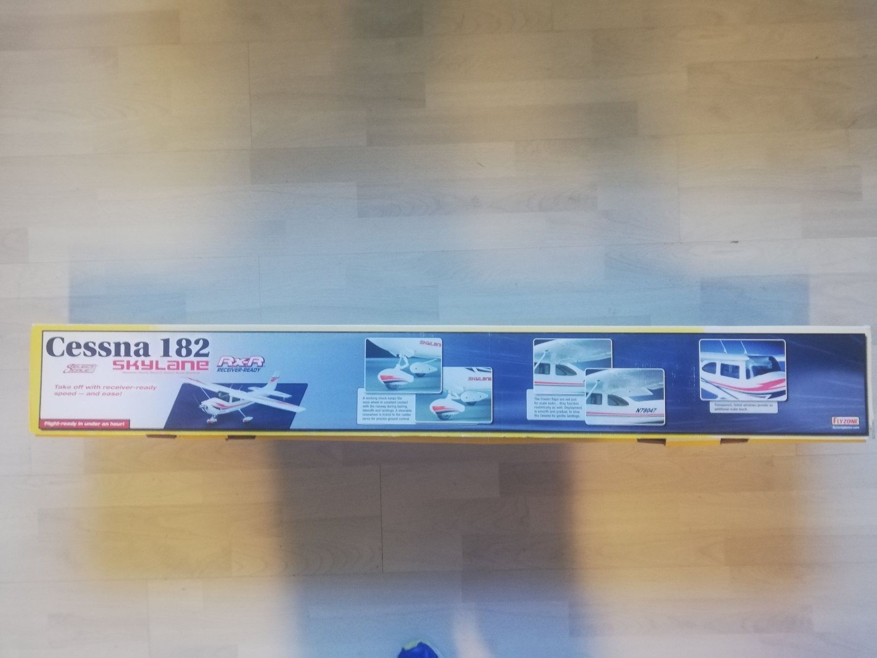 Modellismo RC: FLYZONE Cessna 182 SKYLANE – Nuovo e nell'imballaggio originale da Flüh venduto da AMS-Modellbau 1