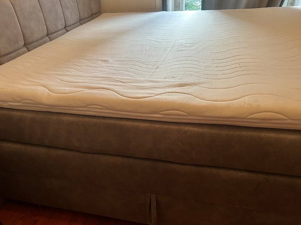 Letti: Lit box spring 180 x 200 – Usato da Genève venduto da dih_6sw8