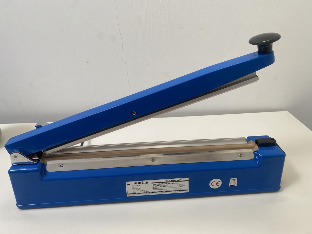 Postes à souder: Tischschweissgerät mit Messer – D'occasion à Wittenwil par nat_g5tn