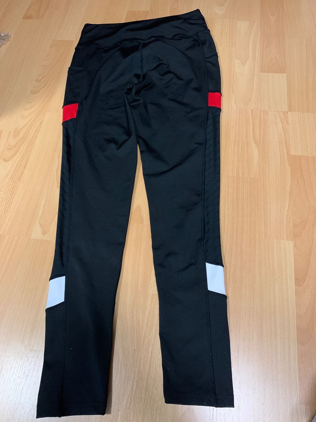 Leggings: Joli legging de sport taille L – Usato da MEYRIN venduto da Gwendo10 1