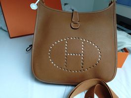 Tasche Évelyne III 33  NEU