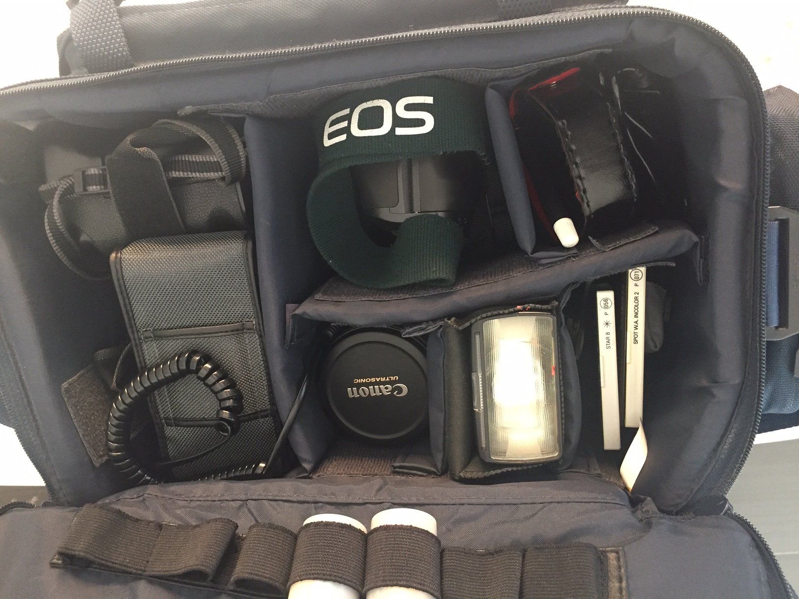 Canon Fotocamera: Canon EOS-1 avec objectif EF 35-350mm + divers accessoires – Usato da Corminboeuf venduto da Path007 4