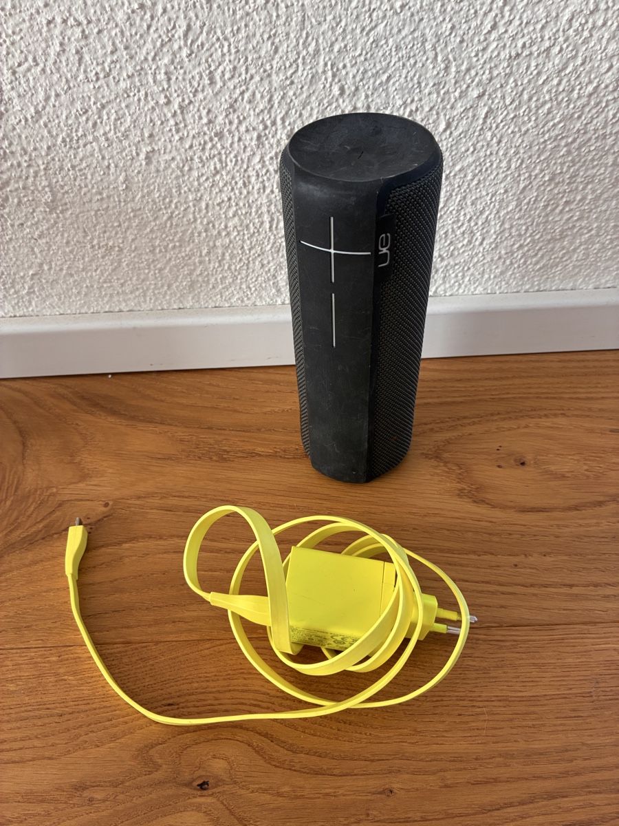 Ultimate Ears Casse acustiche: Bluetooth Lautsprecher Ultimate Ears schwarz gebraucht – Usato da Oftringen venduto da westman