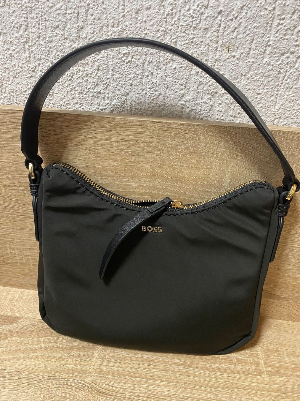 Hugo Boss Taschen für Damen: Handtasche BOSS – Gebraucht aus Bösingen von Trigusik