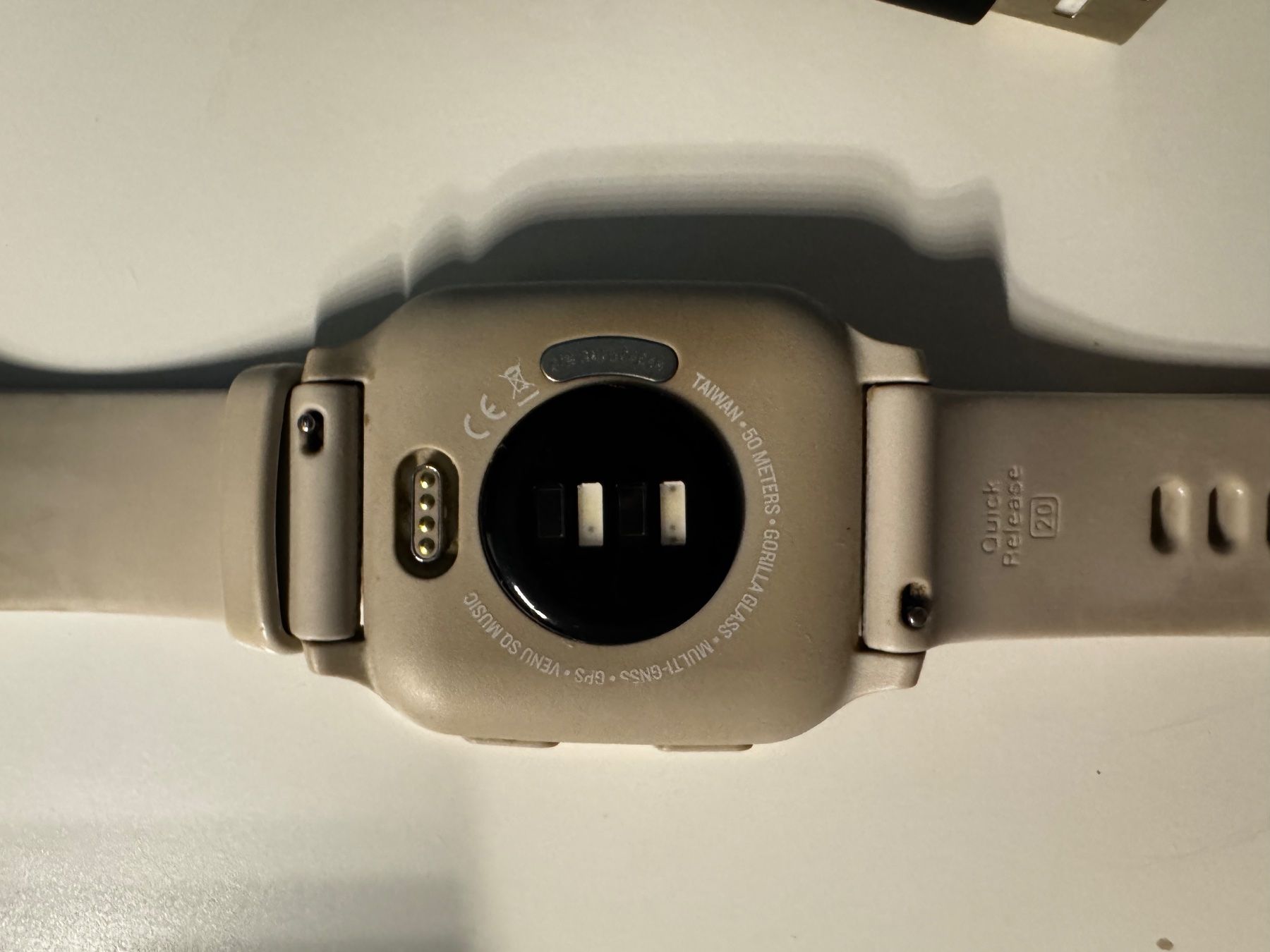 Garmin Smartwatch: Garmin Venu SQ Music Smartwatch – Usato da Konolfingen venduto da jabe21 3