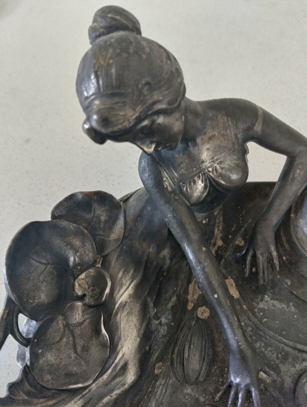 Portacenere: Antiker AschenbecherJugendstil mit Figur Silber – Usato da Winterthur venduto da Humbertoaranos
