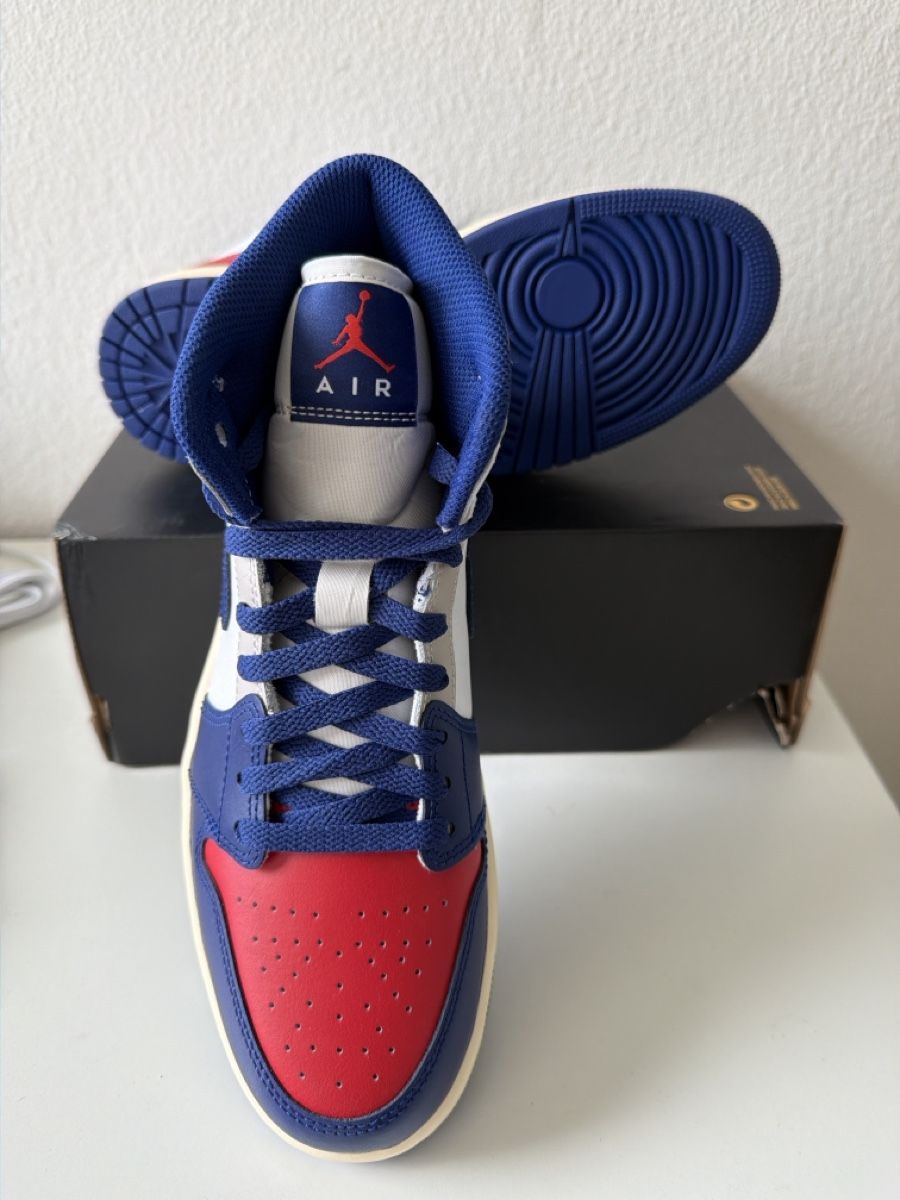 Jordan Chaussures hommes: Jordan 1 Mid baskets EUR 42 – Neuf avec emballage d'origine à Troinex par cashgva 2
