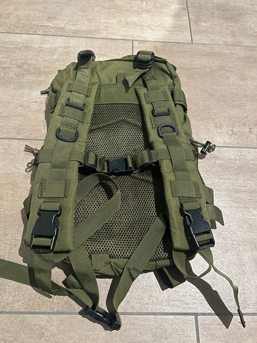 Rucksäcke: Rucksack Olive – Neu (gemäss Beschreibung) aus Merenschwand von Andyw8 1