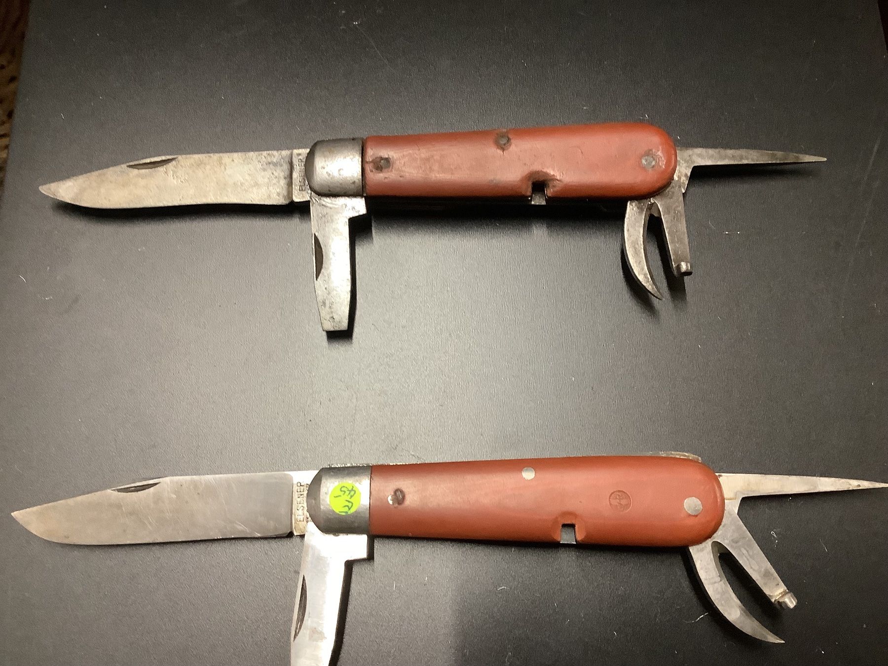 Victorinox Taschenmesser: 2 Elsener SM 40/45 – Gebraucht aus Holzhäusern ZG von tho_8my6