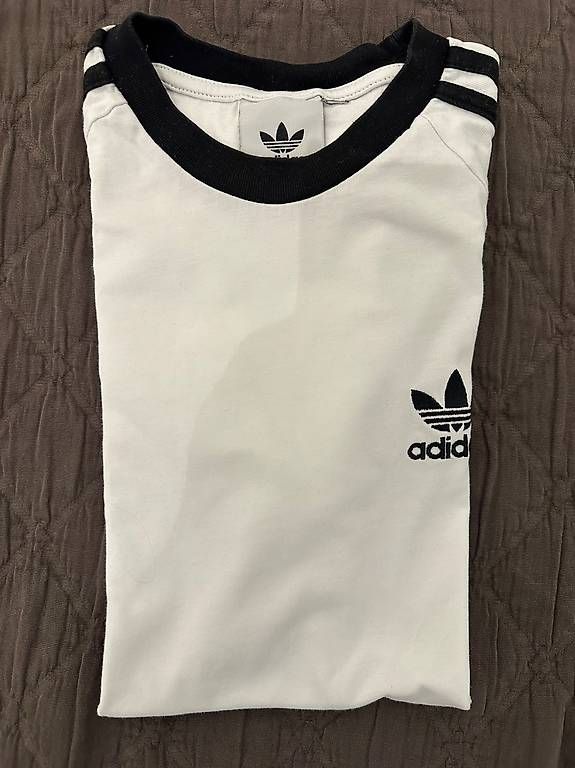 T-Shirts: Adidas-Shirt – Gebraucht aus Guntershausen von DesireeBe 1