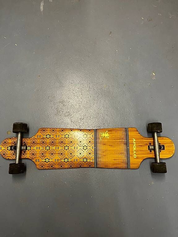Skateboards: Apollo longboard – Gebraucht aus Reigoldswil von lar_d88z