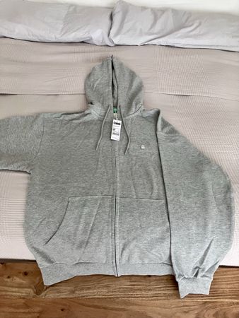 BENETTON Sweatshirt aus Baumwolle mit Kapuze - NEU