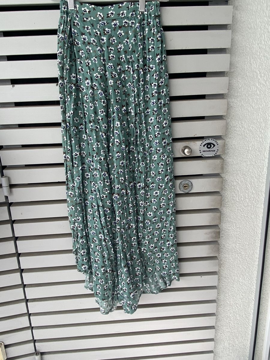 Pull&Bear Lotti di vestiti: Ensemble top et pantalon – Usato da St-Légier-Chiésaz venduto da lea_6k5s 2