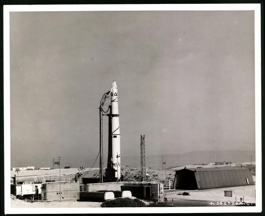 Fotografie &  Plakate: Fotografie Vandenberg Air Force Base / C – Gebraucht aus Berlin von bartko-reher