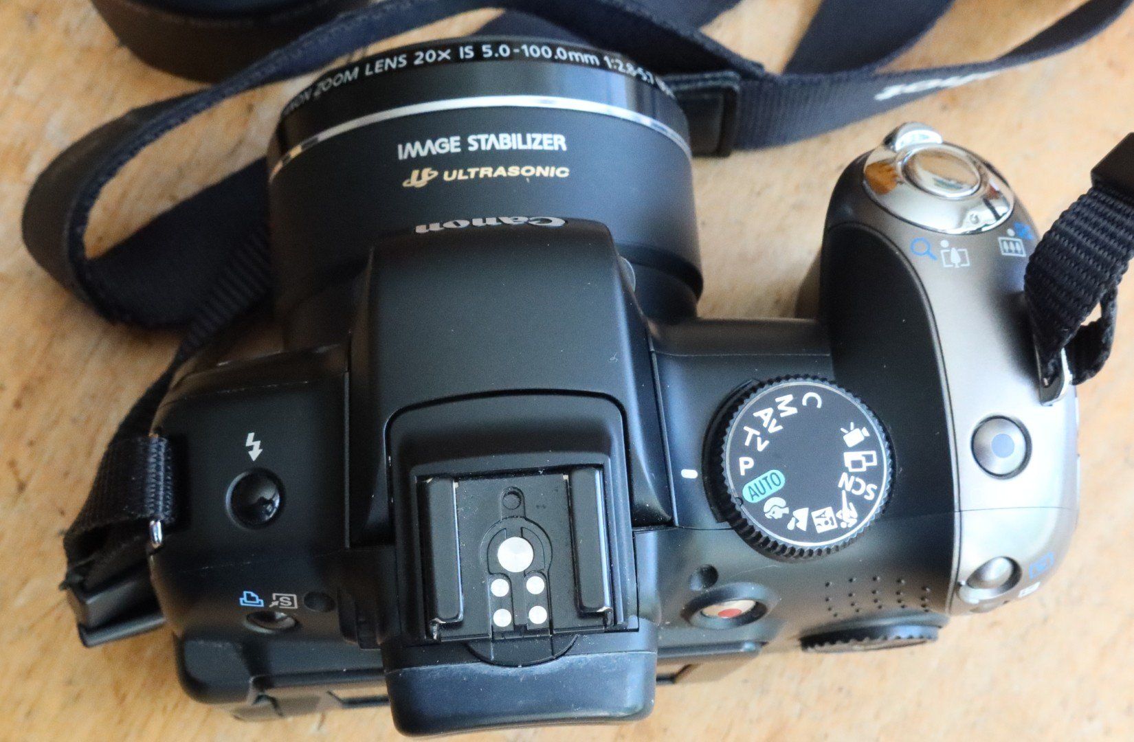 Canon Fotocamera: Canon SX20 20 fach Opt. Zoom – Usato da Jegenstorf venduto da Chris3008 3