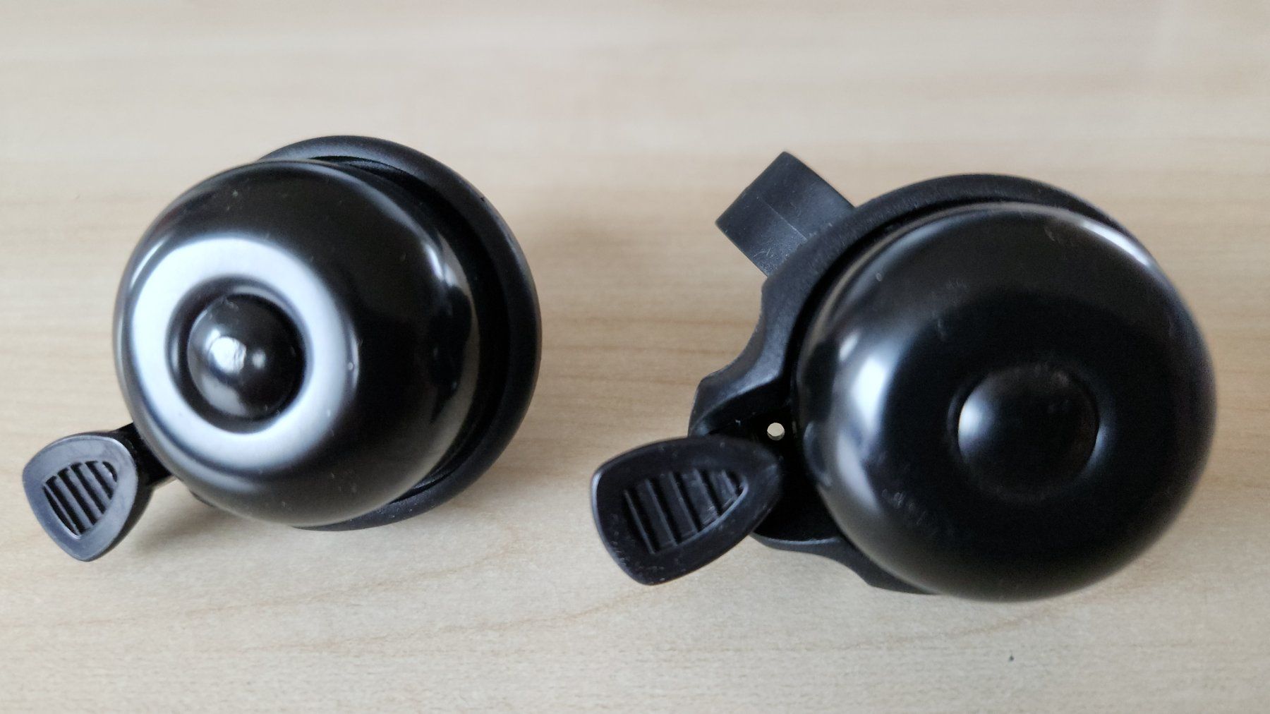 Pezzi di ricambio: 2 Stück Velo Klingel Schwarz, neu – Nuovo (secondo la descrizione) da Frasnacht venduto da readygo 2