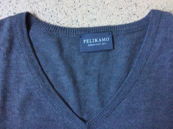 Pelikamo Maglioni & Felpe: PELIKAMO V-Pullover mit Ellbogen Patches – Usato da Zürich venduto da ClosetQueen 3