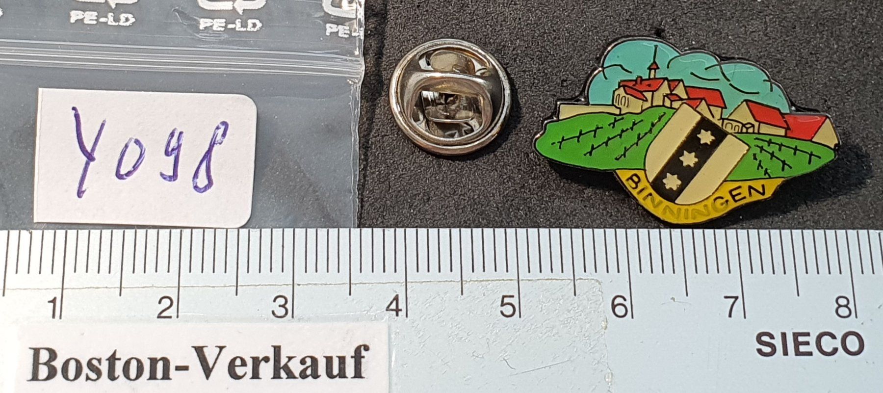 Placchette & Badge: Y098 - Pin Gemeinde Binningen Baselland  Nr. 174 – Usato da Reinach BL venduto da Boston-Verkauf 1