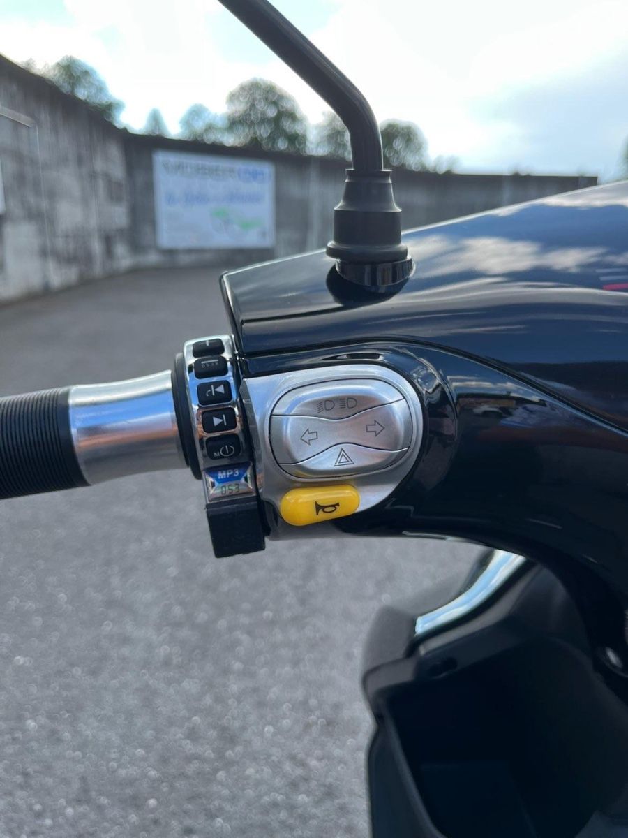 Scooters: Sky 3 E Roller – Gebraucht aus St.gallen von nur_9rj9 7