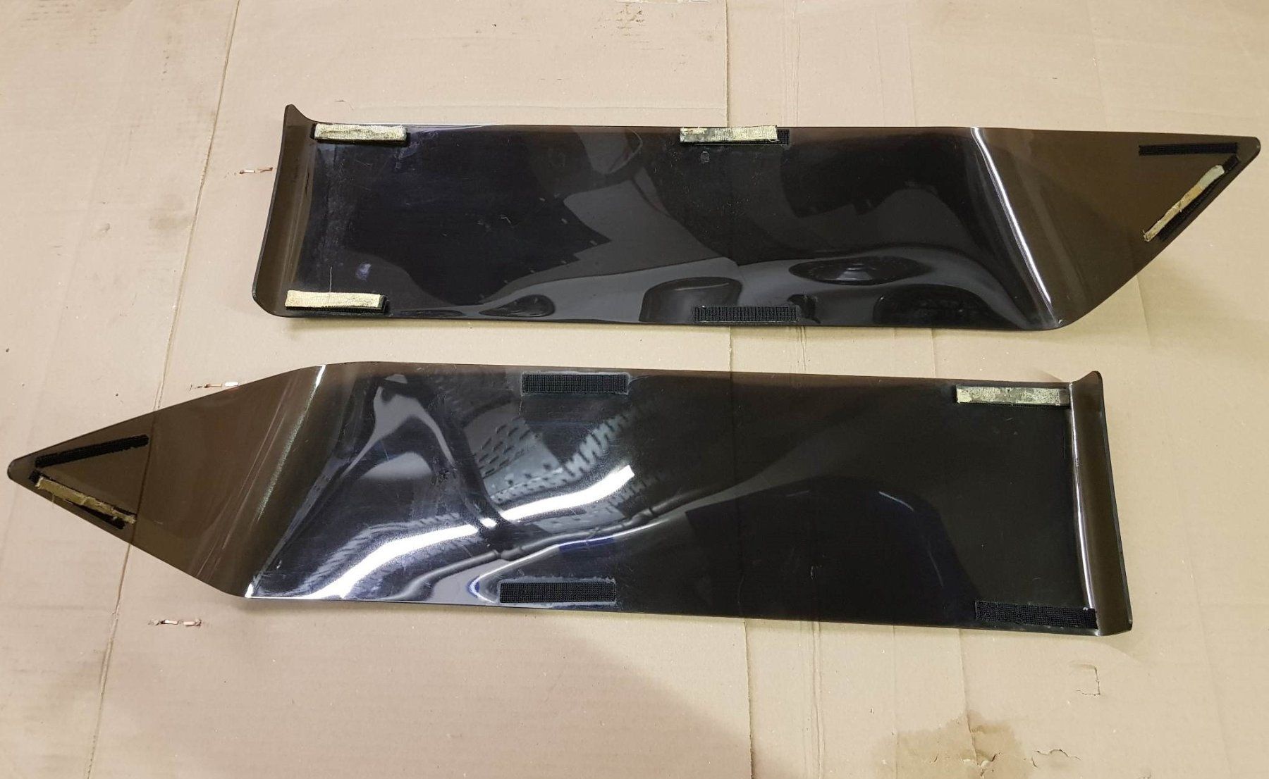 Chevrolet Tutti pezzi di ricambio auto: Blenden Heckleuchten Camaro – Usato da Niedergösgen venduto da usc_8fsx 2