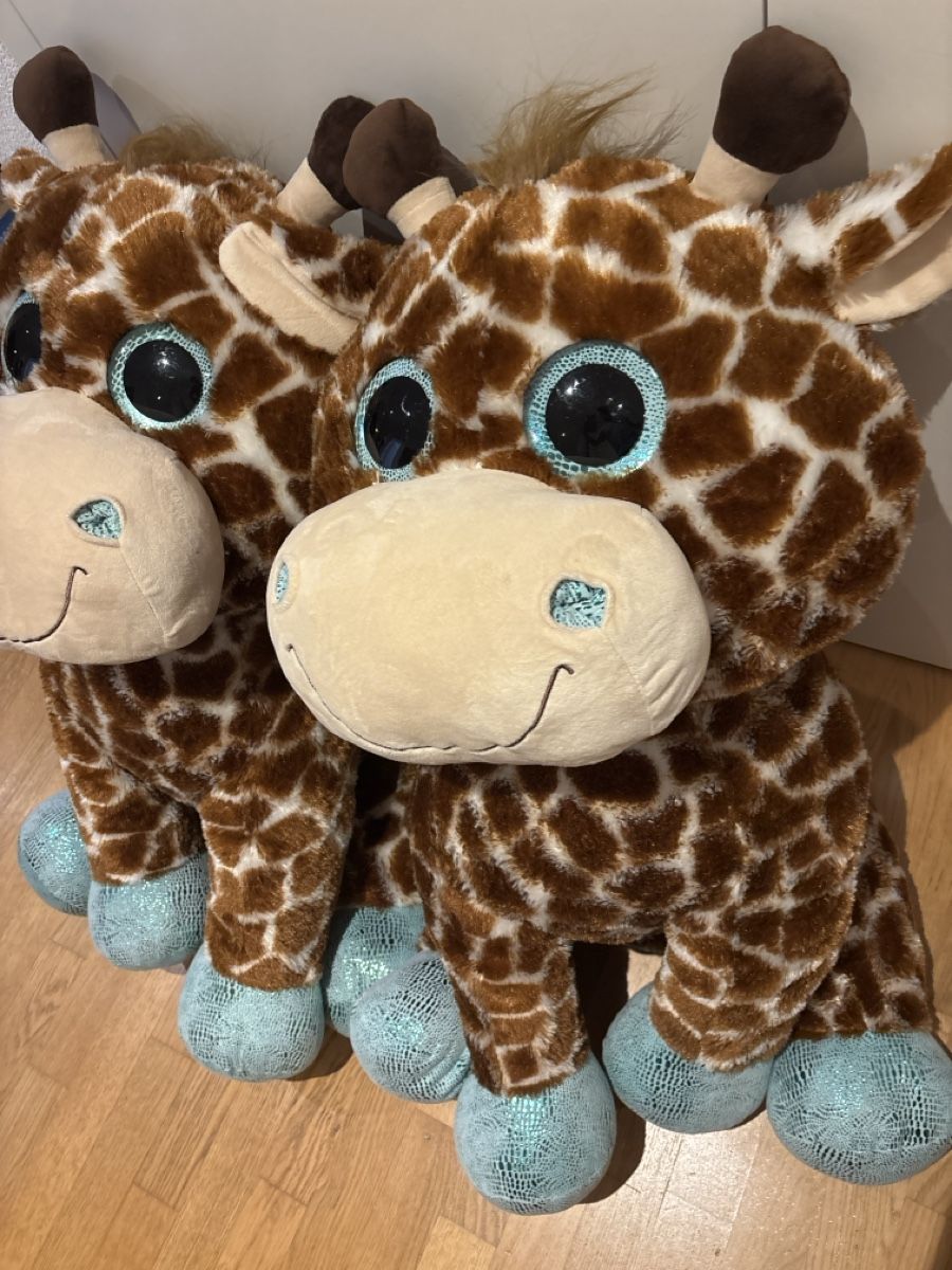 Giocattoli: 1x Plüsch-Giraffe, ca. 80-90cm hoch – Usato da Zürich venduto da chibaer 1