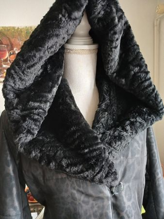 Winter Jacke mit Echtpelz Kragen