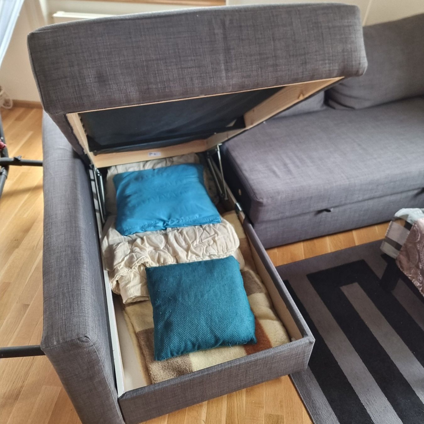 Ikea Sofas: Schlafsofa Ikea – Gebraucht aus Basel von Nic_nxp8 1