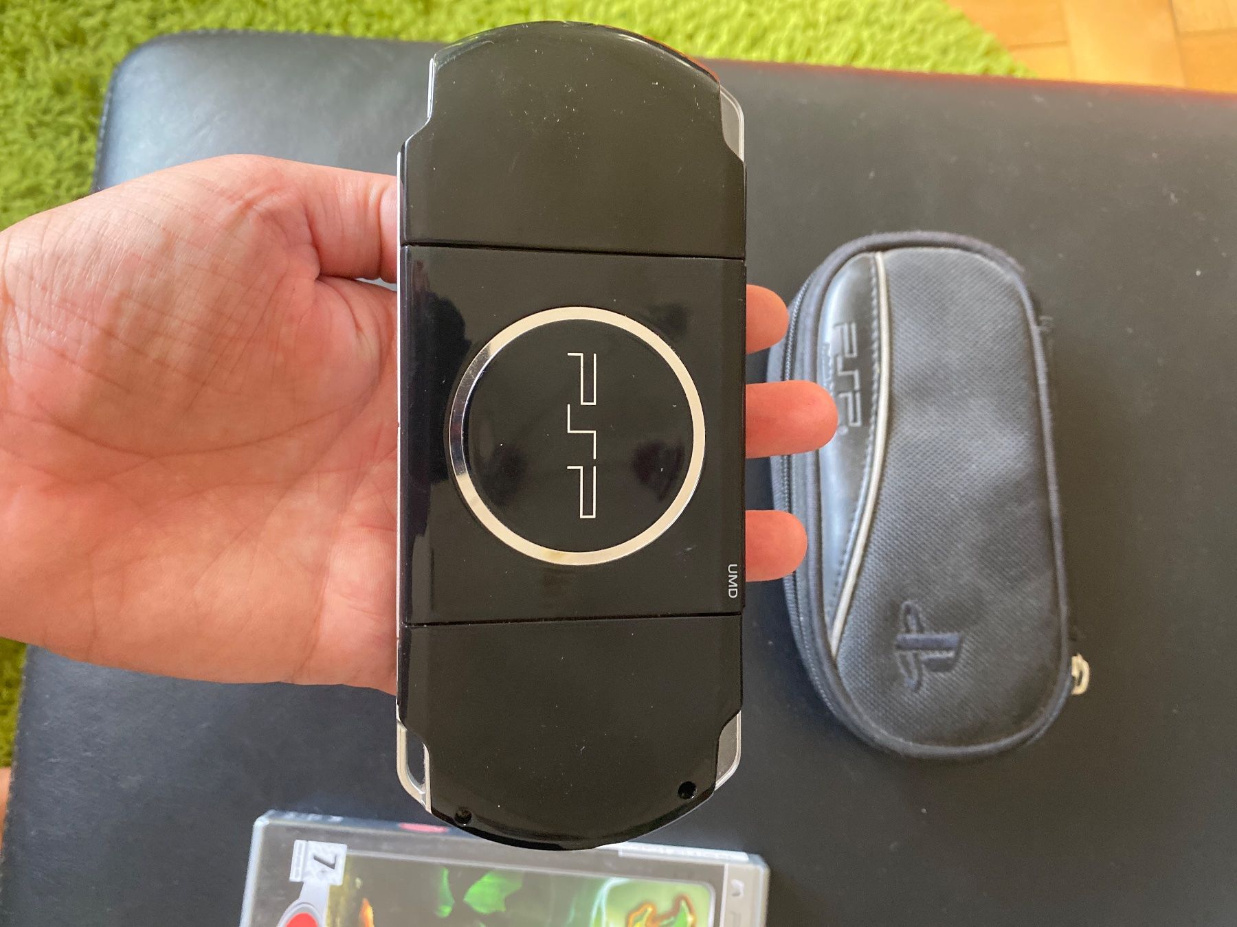 Sony Konsolen: Sony PSP 3004 + 2 Spiele – Gebraucht aus Basel von yan_5jq5 2