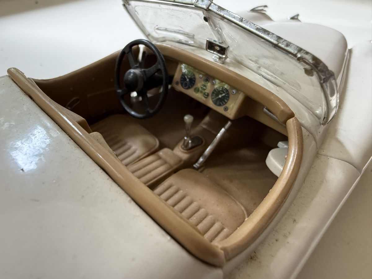 Jaguar Modellini d'auto: Modell Jaguar XK120 1/18 – Usato da Burgdorf venduto da Jvan07 2