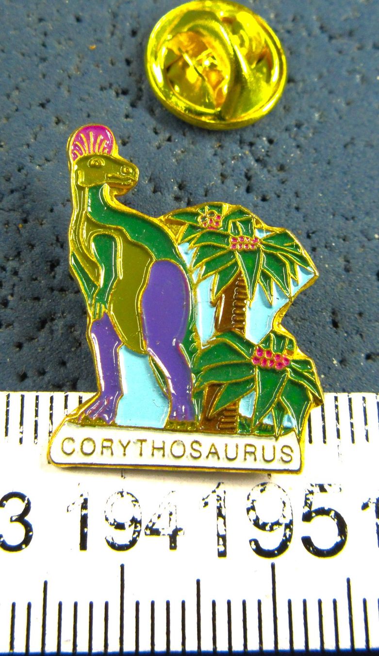 Plaketten & Abzeichen: CORYTHOSAURUS DINO PIN – Gebraucht aus Ettingen von Hausi4711