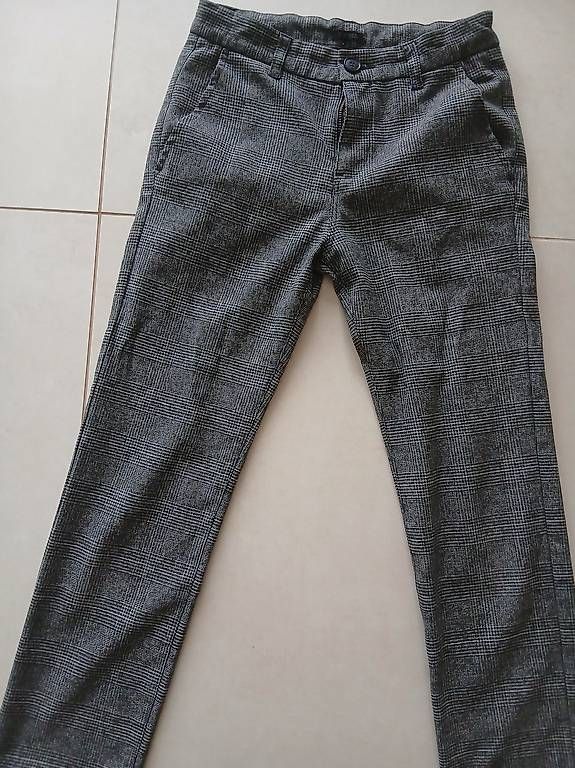 Pantaloni: Pantalon Fille IKKS 10 ans – Usato da Préverenges venduto da mel_k6bd