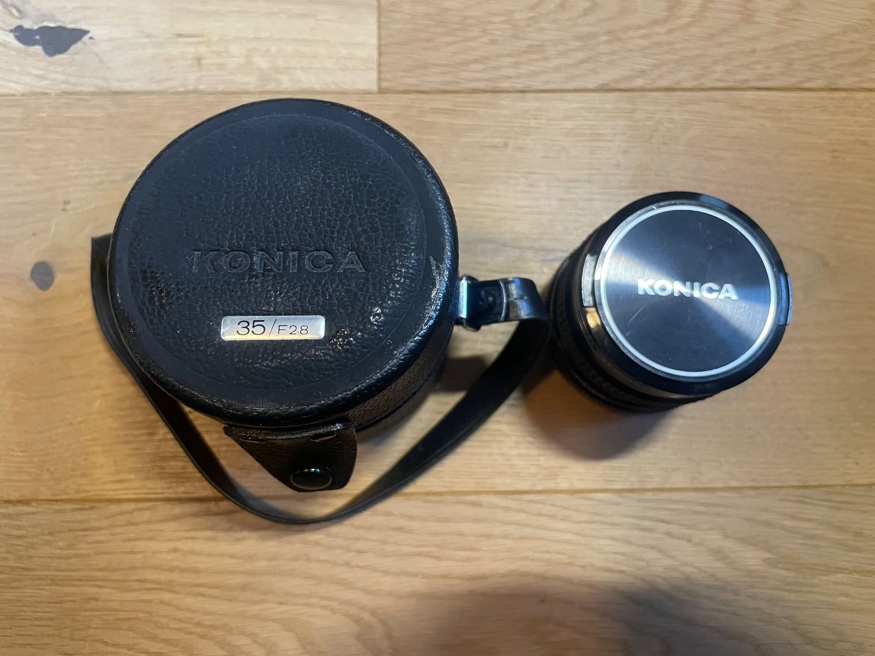 Konica Fotocamera: Konica Autoreflex TC Set + 35mm & 135mm Objektive – Usato da Bubikon venduto da SwissSecondLife 5