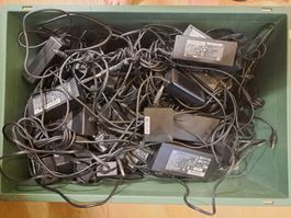 Ca 50 Notebook Netzteile HP Acer Lenovo etc. Preis f. alle