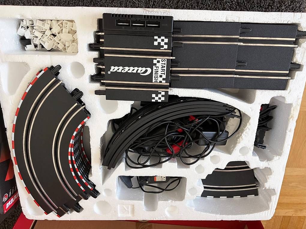 Carrera Piste: 2x Carrera Set – Usato da Gossau SG venduto da Vanuatu 1