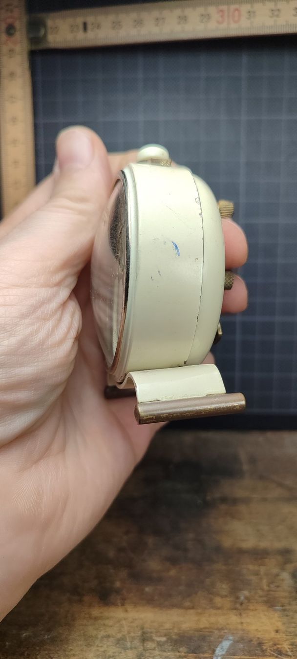 Junghans Wecker: Wunderschöner alter Wecker Nr73 Junghans DARLING – Gebraucht aus Gelterkinden von MYSTOREFORYOU4460 2